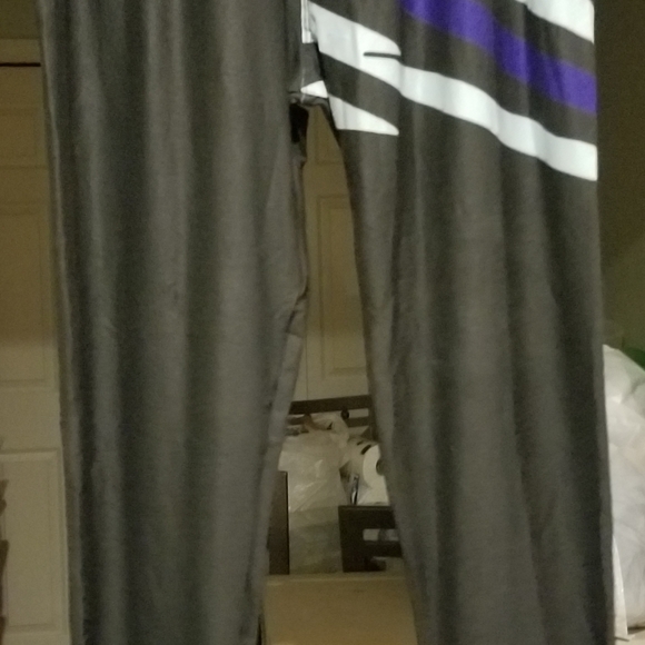 Blue Line Leggings - Picture 9 of 9